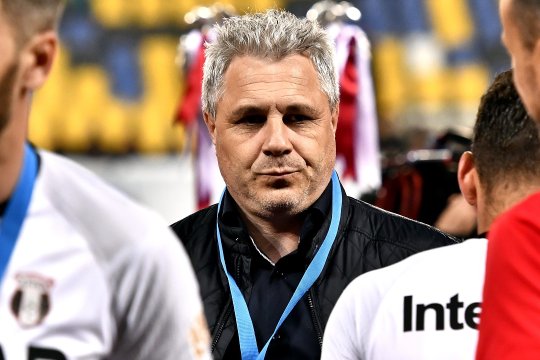 EXCLUSIV | Un triplu campion al României, dezvăluiri despre perioada petrecută sub comanda lui Marius Șumudică: ”Un antrenor nebun”