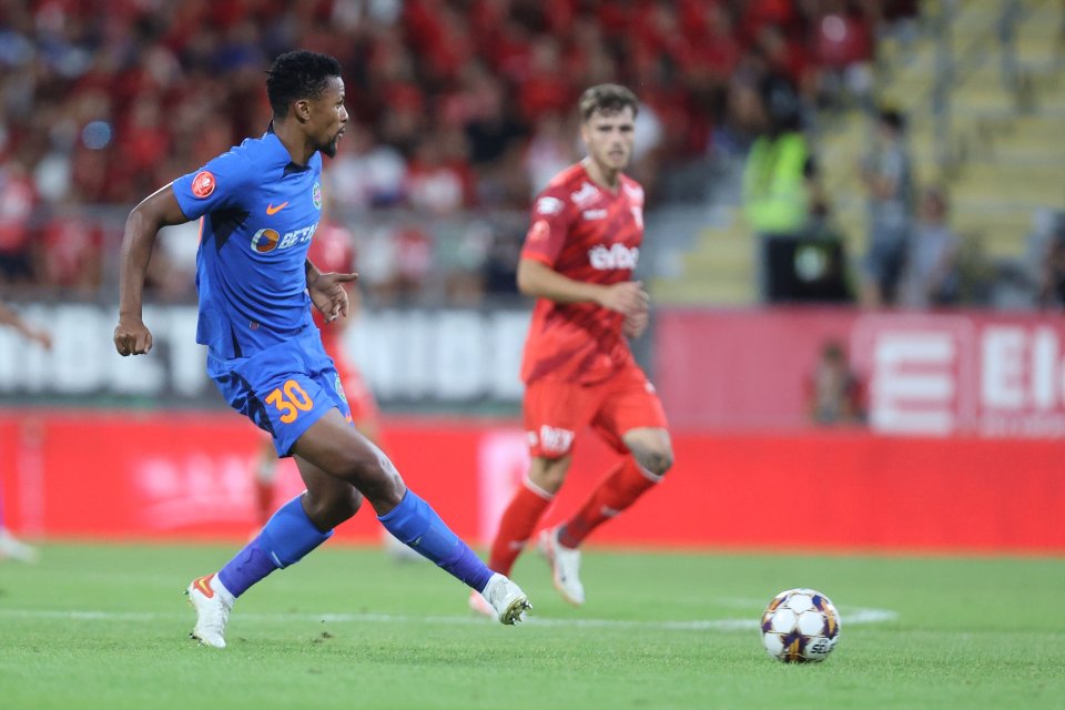 Siyabonga Ngezana la debutul în Superligă, meciul UTA Arad vs. FCSB 1-2, SuperLiga Superbet, Stadionul Francisc Neuman din Arad, 28 august 2023