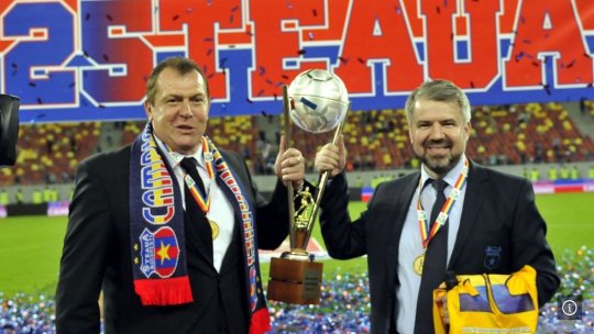 Duckadam, de părere că Reghecampf îi ”giuglește” pe jucătorii de la Universitatea Craiova: ”Toți se cred niște vedete”