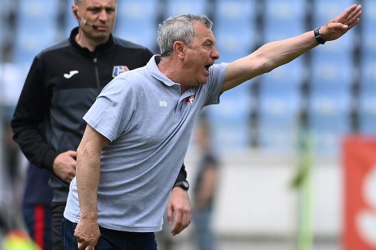 Mircea Rednic și-a ieșit din minți la ultima conferință de presă! Scandalul continuă la UTA: ”N-ai voie să înjuri de familie!”