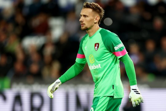 Ionuț Radu a jucat primul său meci la Bournemouth, în victoria din Cupă. Ce șanse are să apere și în campionat