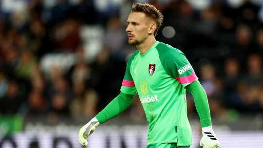 Ionuț Radu a jucat primul său meci la Bournemouth, în victoria din Cupă. Ce șanse are să apere și în campionat