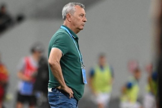 Mircea Rednic a făcut infarct în timpul meciului cu FCSB și a fost operat. EXCLUSIV | Meszar, despre starea în care se află antrenorul