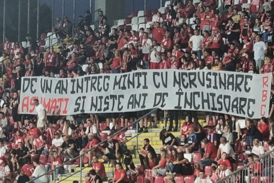 Alexandru Meszar, contestat dur de fanii UTA-ei. Mesajele suporterilor arădeni la meciul din Cupa României