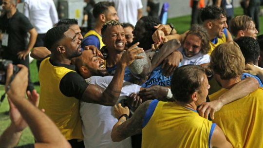 Patrick Kluivert, în extaz după ce a reușit să o ”răpună” in-extremis pe CFR Cluj: ”O victorie senzațională”