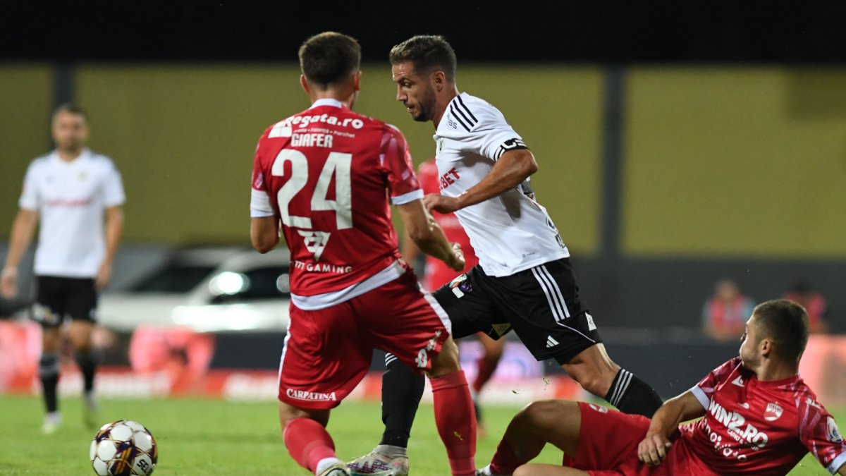 Alex Chipciu a fost între cei mai buni jucători ai lui U Cluj cu Dinamo