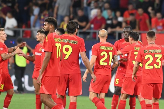 Un jucător al FCSB-ului s-a supărat și n-a sărbătorit alături de suporteri. Fotbalistul a plecat direct la vestiar