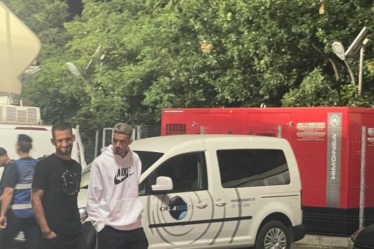 FOTO | Rrahmani a asistat la FC Voluntari – Rapid. Când va debuta pentru giuleșteni atacantul din Kosovo