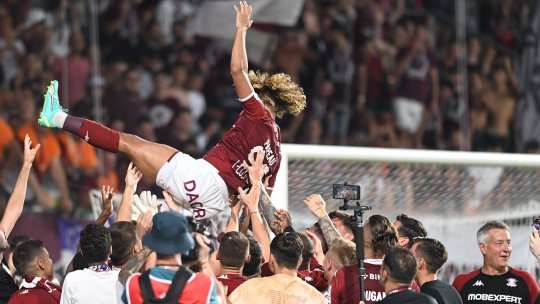 EXCLUSIV | Cristi Dulca, înainte de Rapid - Dinamo: ”Când joci în Giulești, ai 1-0 de când ești pe culoar”. Cum l-au uluit ”câinii” și ce spune despre debutul lui Rrahmani