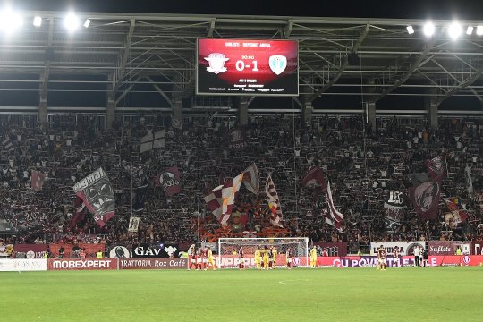 EXCLUSIV | Galeria Rapidului, la un pas să nu poată intra la meciul cu Dinamo! Jandarmeria a interzis accesul suporterilor. Ce s-a întâmplat