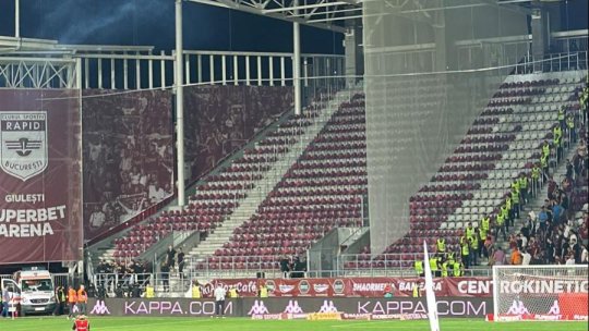 Galeria lui Dinamo a părăsit stadionul Giulești înaintea debutului derby-ului cu Rapid și nu s-a mai întors! De ce au protestat fanii