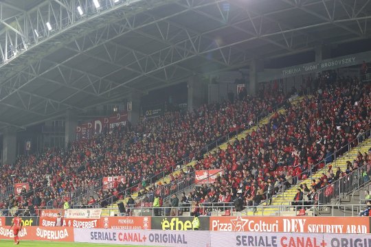 Evaziune fiscală și risc de faliment la UTA! Dezvăluiri incendiare din culise: ”Meszar încearcă să denatureze. Clubul nu deține aproape nimic”