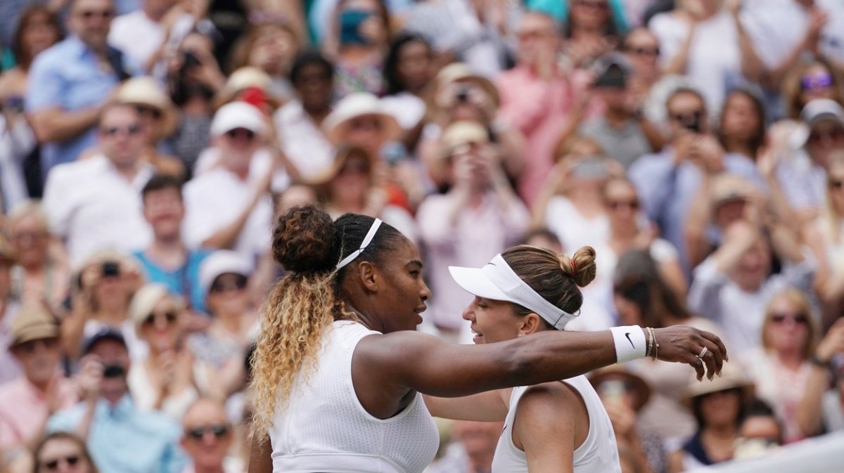 Simona Halep și Serena Williams, la finala de la Wimbledon din 2019