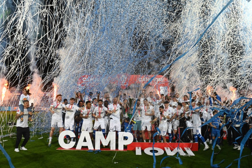 Farul a luat titlul chiar în fața FCSB-ului