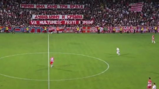 Mesajul de susținere afișat de suporterii sârbi la meciul Cukaricki - Steaua Roșie: ”România are doar 3 frați”