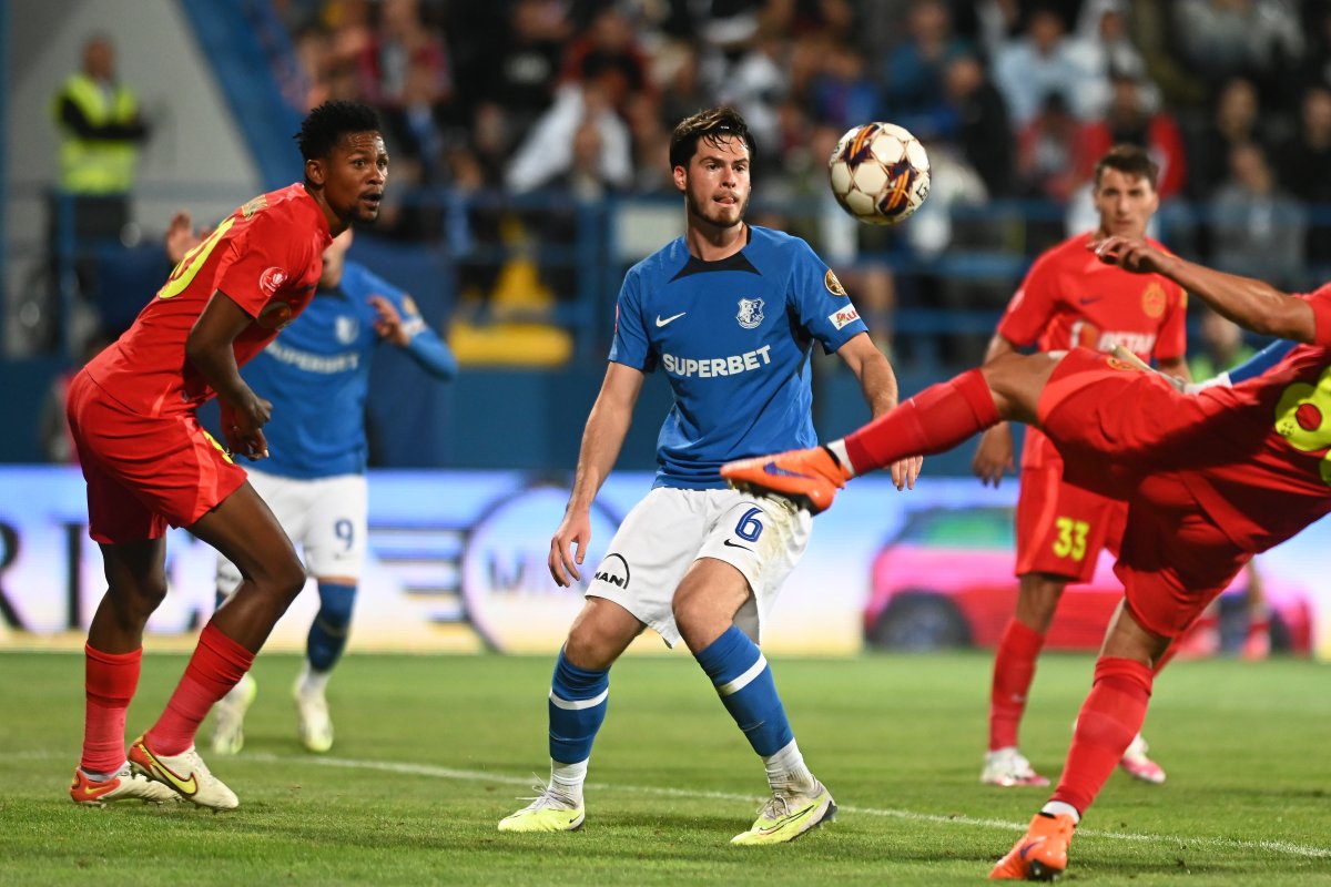 Tudor Băluță, jucătorul Farului, la partida contra celor de la FCSB