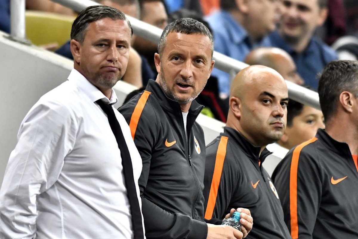 3 ani și 5 luni a petrecut Reghecampf, în total, pe banca tehnică a FCSB