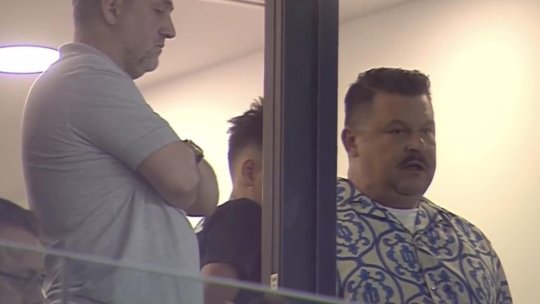 I-a pierit zâmbetul lui Mihai Bobonete. Celebrul comedian a fost șocat de prestația Craiovei lui Reghecampf, în Ghencea. Mihai Rotaru, devastat și el