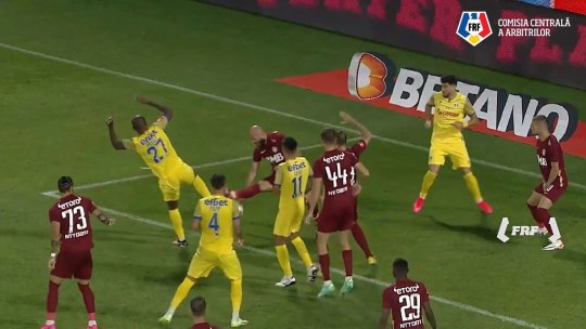 CCA a făcut public dialgoul dintre camera VAR și Kovacs! Vassaras a recunoscut: ”Trebuia acordat penalty. VAR nu a găsit unghiul bun”