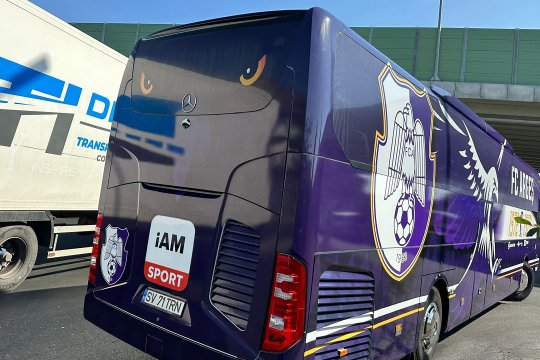 GALERIE FOTO | Cum arată noul autocar al lui FC Argeș. iAM Sport, sponsor oficial al echipei din Trivale