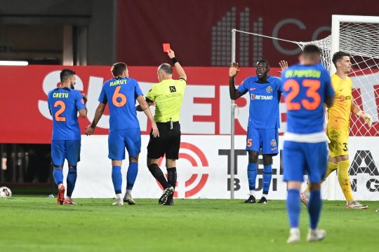 Halucinant! Dawa, victima unor injurii rasiste din partea unui fost jucător de la Rapid: "Nenorocitule"