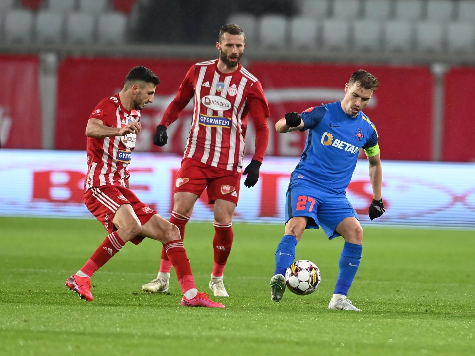 Meci dintre Sepsi și FCSB, disputat în sezonul trecut, 2022-2023