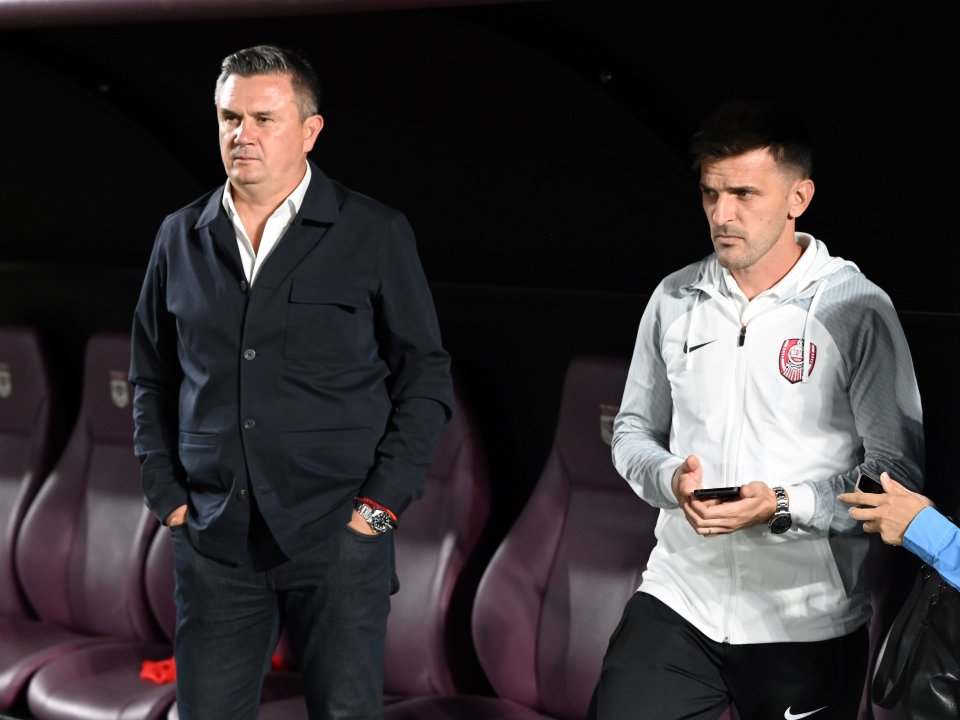 Cristi Balaj și Marius Bilașco asistă la meciul de fotbal dintre Rapid București și CFR Cluj, Superliga Superbet, Superbet Arena-Giulesti din București, 25 septembrie 2023