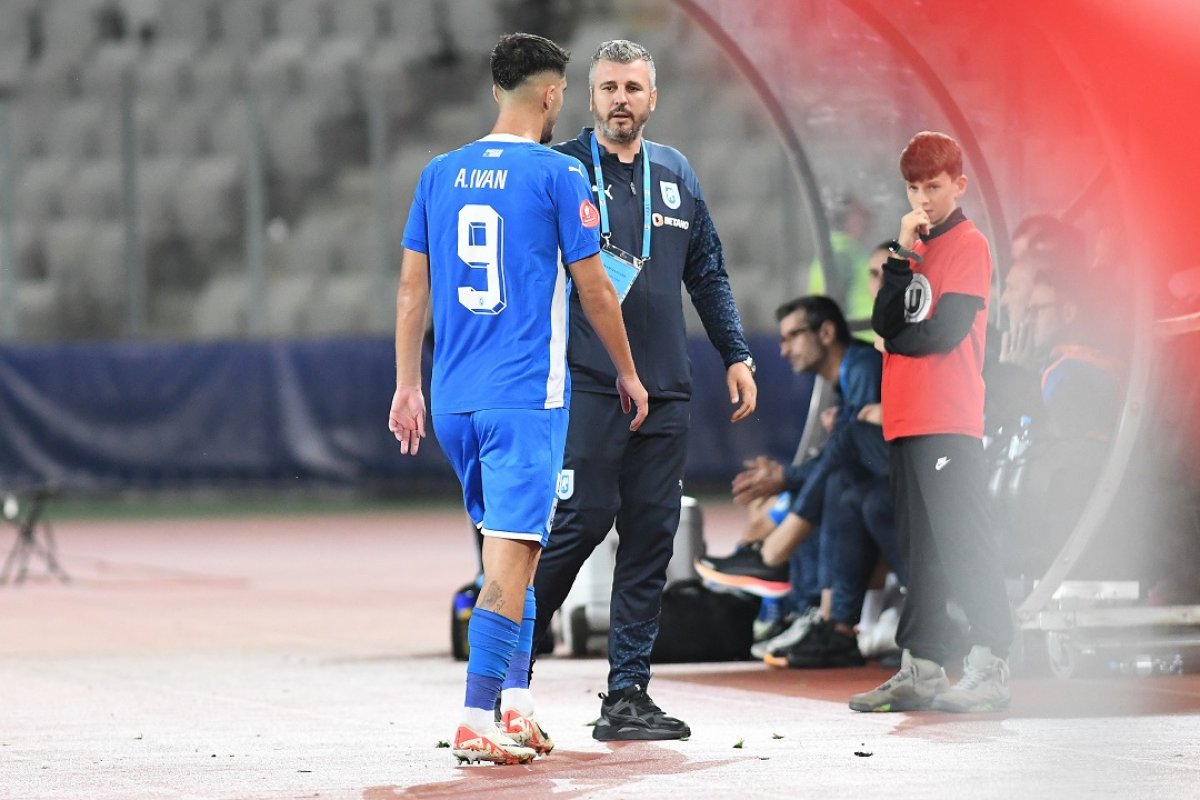 Andrei Ivan a fost eliminat în minutul 90+5 al confruntării cu U Cluj, după ce a primit al doilea galben, pentru o lovitură cu cotul asupra lui Dorinel Oancea