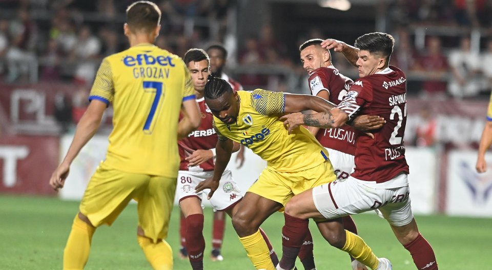 În meciul Rapid-CFR Cluj Cătălin Cîrjan a jucat 10 minute