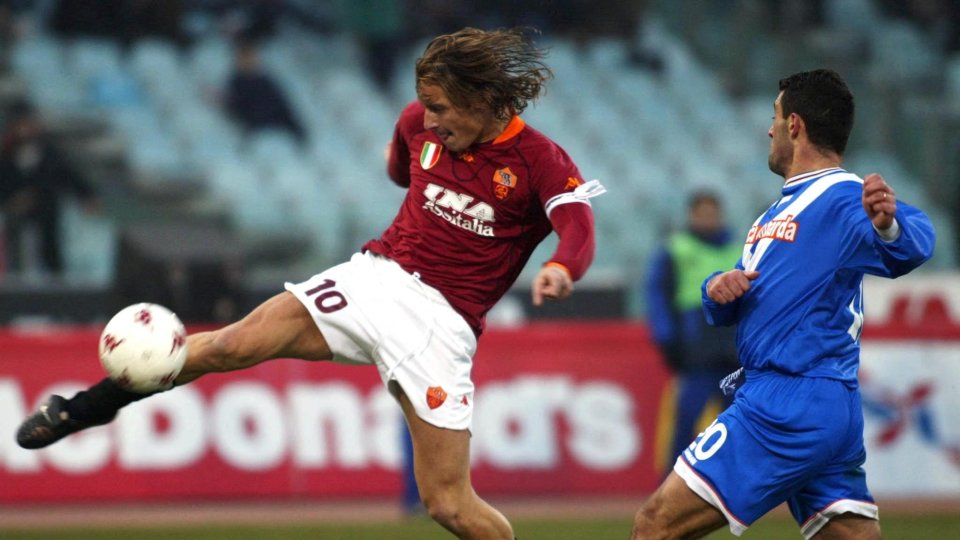 Francesco Totti a jucat 783 de meciuri pentru Roma, înscriind 307 goluri