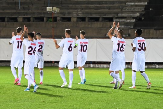 În plimbare la Oradea. Andrei Ciobanu remarcă afluența publicului de la FC Bihor - FCSB