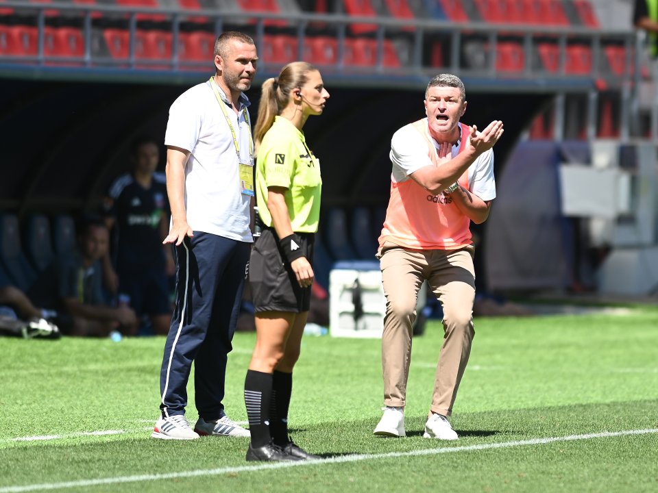 Daniel Oprița se răfuiește des cu arbitrii