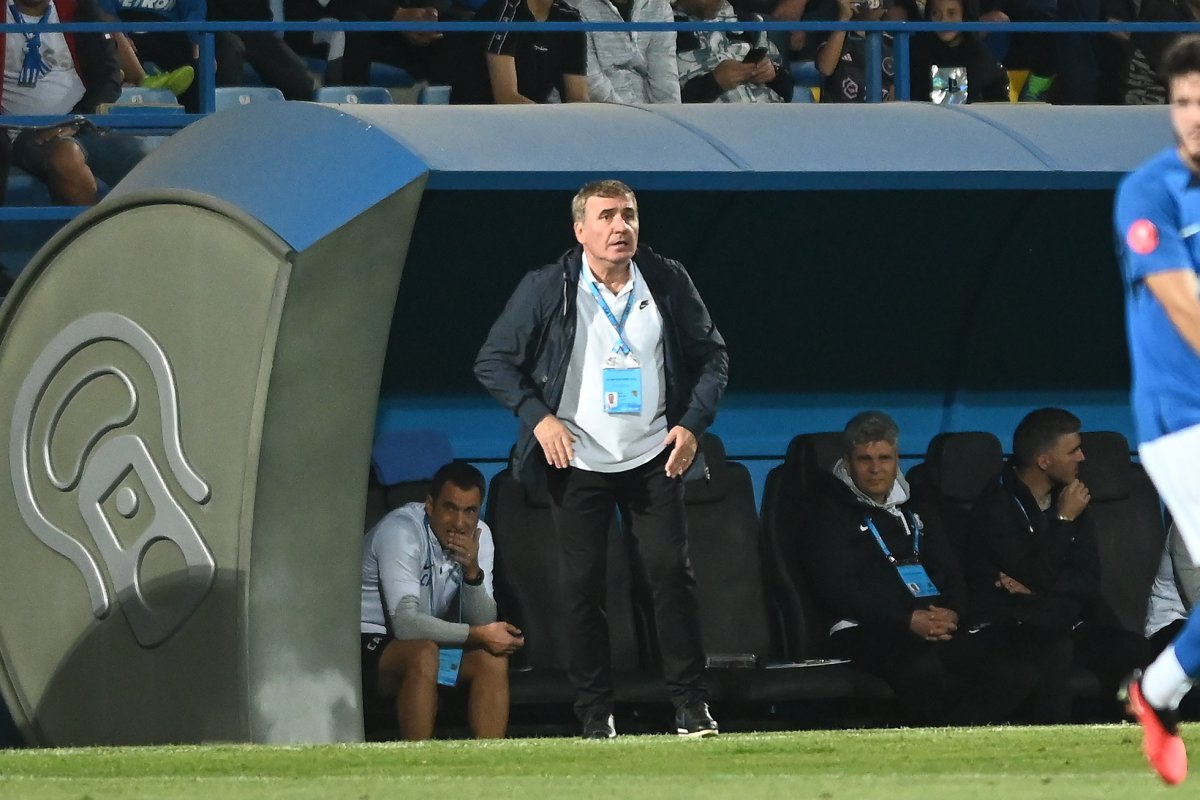 Gică Hagi, antrenorul echipei Farul Constanța, la partida contra celor de la Sepsi Sfântu Gheorghe