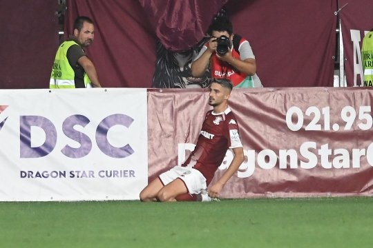 EXCLUSIV | Noua vedetă a Rapidului, ofertată de o rivală din Liga 1! Ce sumă a fost pusă pe masă pentru Albion Rrahmani