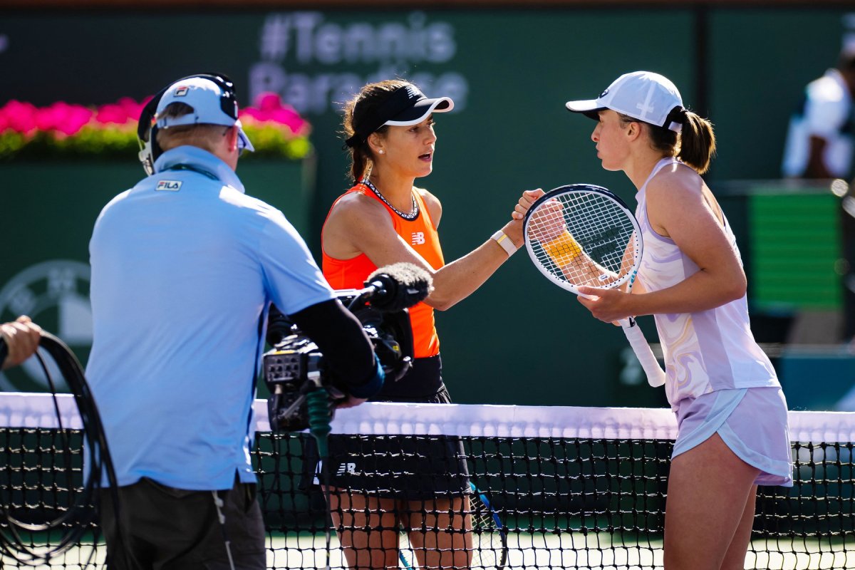 Sorana Cîrstea și Iga Swiatek, la un duel disputat în cadrul turneului de la Indian Wells