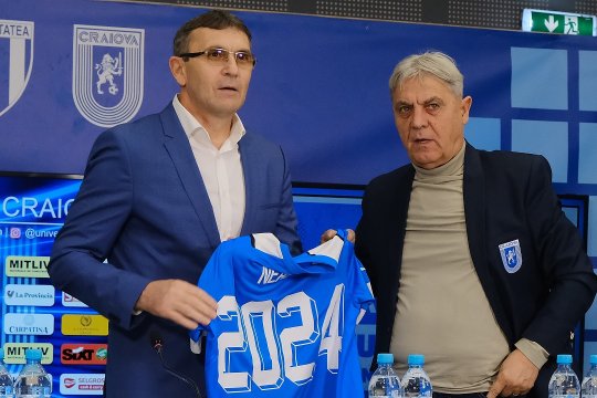 Dezvăluiri incredibile ale fostului tehnician al Craiovei! Cum îi ”lucrează” jucătorii pe antrenorii aduși de Mihai Rotaru: ”Nu știu dacă trebuie să spun asta”