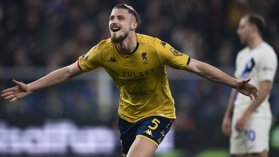 6 goluri și 1 assist în 62 de meciuri a strâns Drăgușin la Genoa