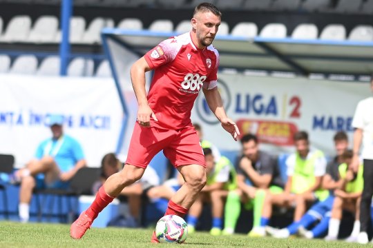 Motivul pentru care fiul căpitanului lui Dinamo joacă pentru rivala de moarte a ”câinilor”: ”Momentan, îi este bine”