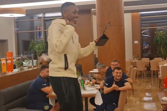 Achizițiile de la FCSB au primit botezul în Turcia. Pe ce melodie a făcut show Luis Phelipe