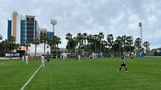 Una caldă, una rece pentru Dinamo. Două reprize în antiteză și ”câinii” pierd al doilea meci amical. Jucătorul remarcat, fotbaliștii care au acuzat probleme medicale + moment inedit la pauză