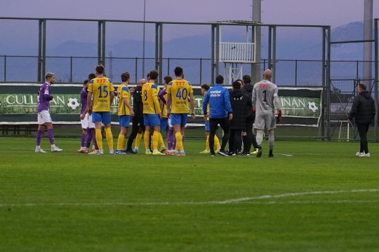 Cristian Săpunaru nu se dezminte. Căpitanul Rapidului s-a încăierat cu un adversar, la ultimul amical al giuleștenilor: ”Dați mai tare în ei”