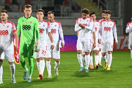 OFICIAL | Dinamo s-a mai despărțit de un jucător: ”Unul dintre 'câinii' de bază ai revenirii în SuperLigă”