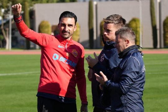 8 idei de la FCSB - LASK, singurul amical din Turcia al liderului Superligii: s-a încălcat "regula" lui Gigi Becali, sistem nou, 5 căpitani, plusuri și marele minus