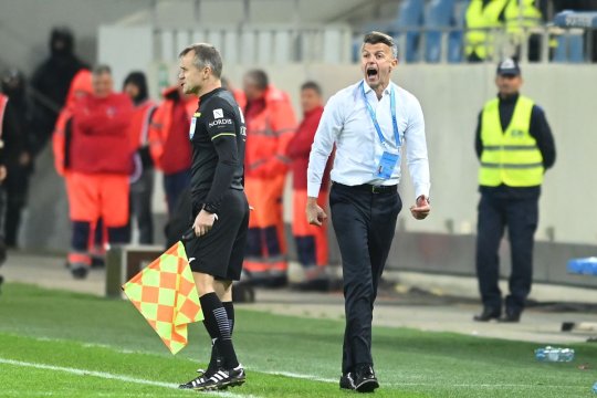 Ovidiu Burcă a dezvăluit motivul pentru care s-a ”pierdut” una dintre marile speranțe ale lui Dinamo: ”E mult prea relaxat, uneori superficial”