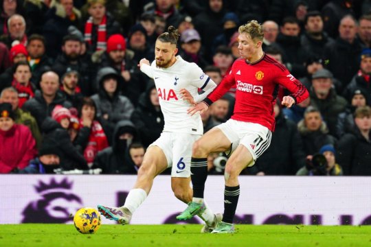 Toate cifrele debutului lui Radu Drăgușin la Tottenham. Nota primită de român după primele minute bifate în tricoul noii sale echipe