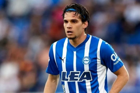 Ianis Hagi este cel mai bine plătit jucător de la Alaves. Ce salariul lunar încasează românului