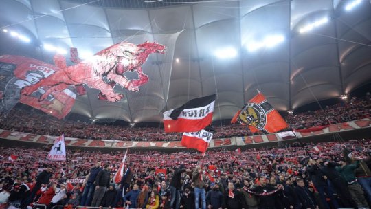 Suporterii lui Dinamo au ieșit la atac din cauza lipsei transferurilor: ”Cine răspunde pentru starea clubului?”