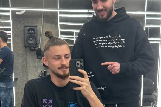 Omul de încredere al lui Drăgușin, dezvăluiri după transferul la Tottenham. Ce i s-a întâmplat într-un restaurant din Londra și ce fotbalist legendar l-a sunat să-l felicite