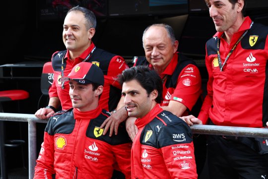 Încă un an de secetă pentru Ferrari? Fratele lui Michael Schumacher face o analiză dură a piloților Scuderiei: "Fac greșeli prostești"
