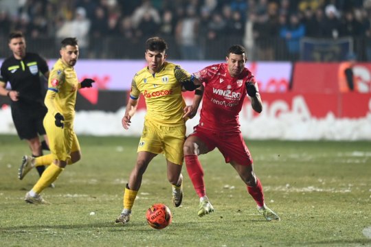 Petrolul - Dinamo 1-0. Prahovenii se impun după patru meciuri fără victorie. A treia înfrângere pentru ”câini” cu Kopic pe bancă